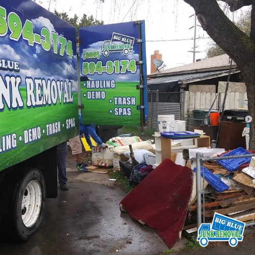 Big Blue Junk Removal In Oakdale Hauls it Away Fast